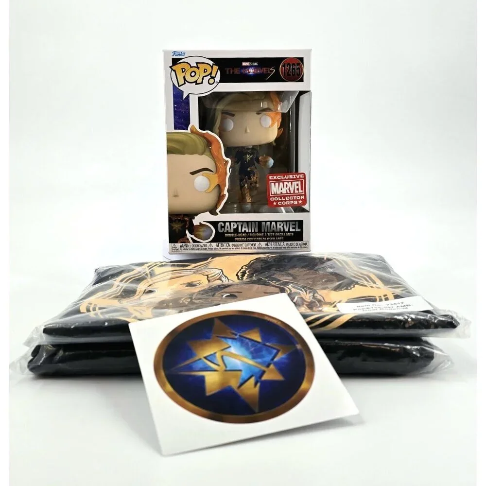 Funko Pop! Captain Marvel 1265 Marvel Collector Corps Exclusive Shirt & Sticker